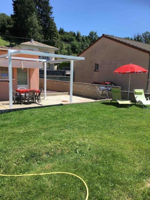 Apartamento Le Coin Tranquille Au Pied Du Puy De Dome Pontgibaud Exterior foto